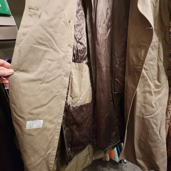 London Fog Double Breasted Men's trench coat 40 regular - Picture 3 of 16